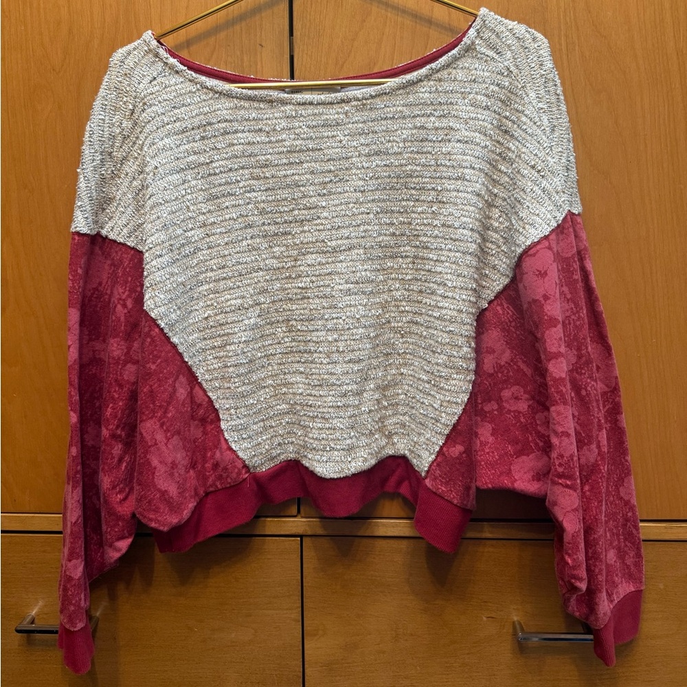Stylish Women's Sweater in Gray and Red